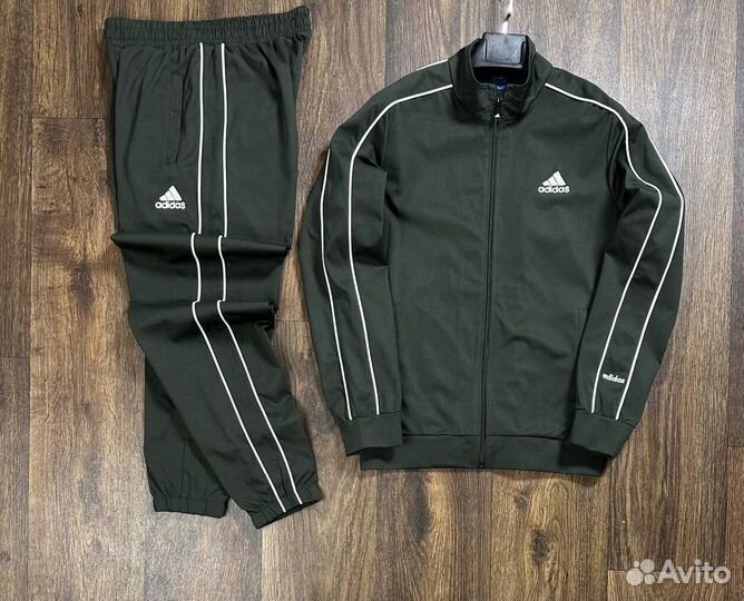 Спортивные костюмы Adidas