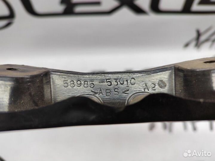 Накладка подлокотника Lexus Is250 2005-2013