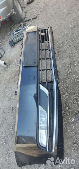 Бампер передний Volkswagen Passat B7