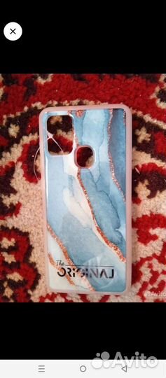 Чехлы на телефон