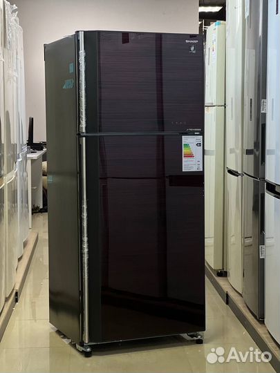 Холодильник Sharp SJ-gv58ard красный