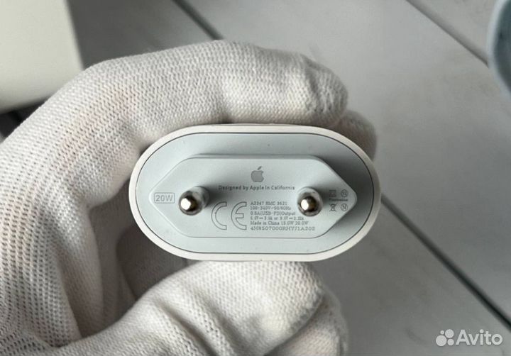 Зарядка на iPhone 20W (блок + кабель)