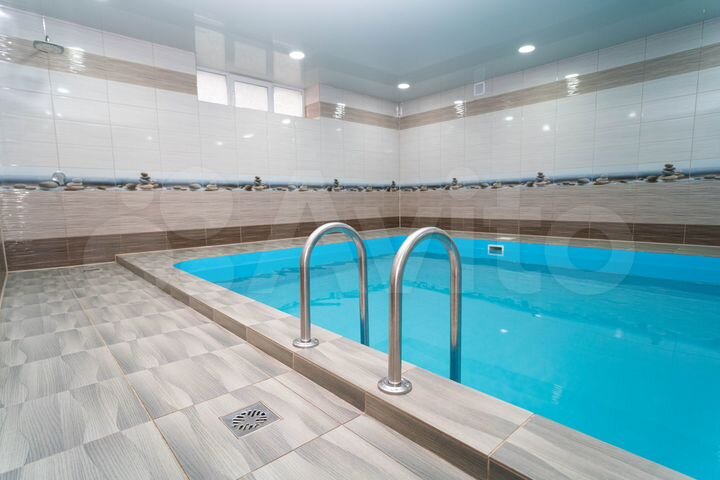 Дом 310 м² на участке 4 сот.