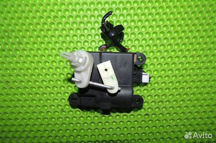 Сервопривод заслонки печки Nissan Serena FC26