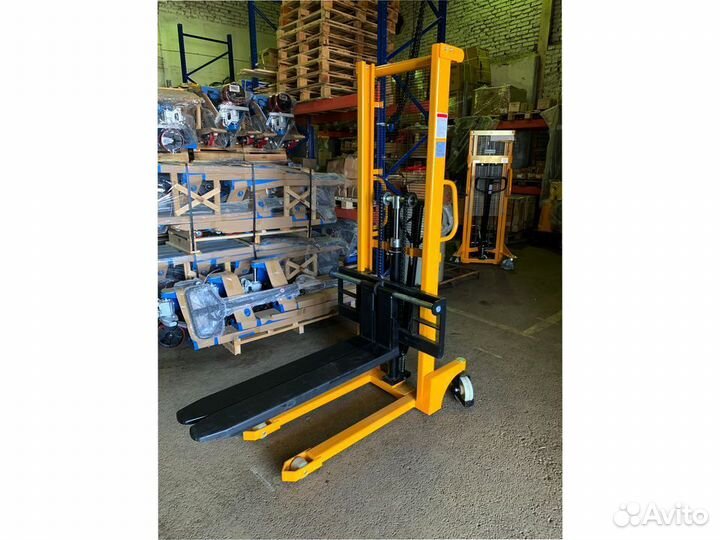 Штабелёр ручной