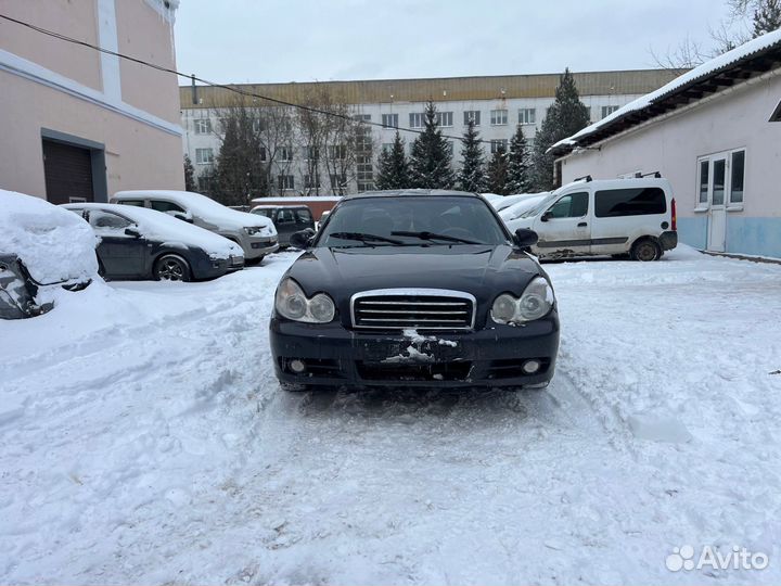 В разборе Hyundai Sonata lV EF 2006г 2.0 G4GC MT