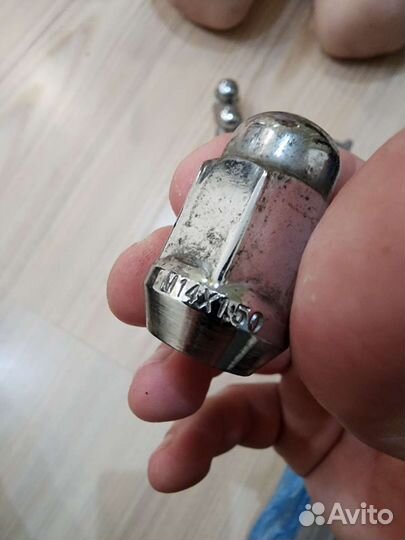 Колёсные гайки camry