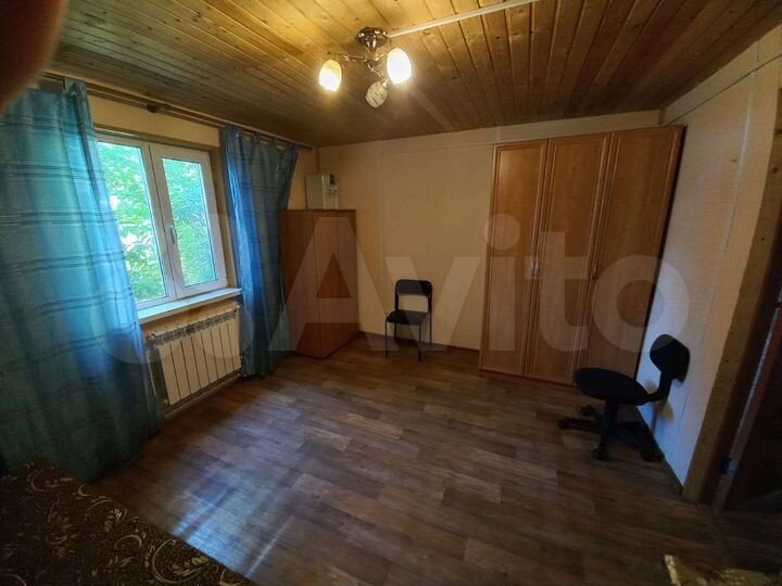 Комната 15 м² в 4-к., 2/2 эт.