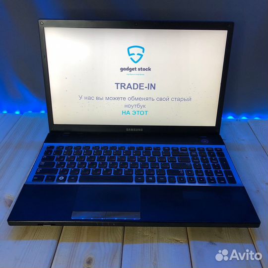 Ноутбук Samsung NP305V5A-T08RU