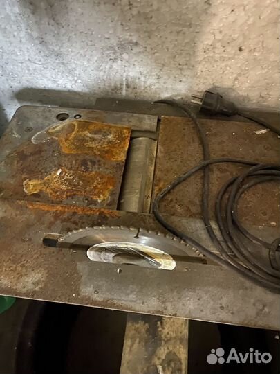 Циркулярная пила станок с фуганком