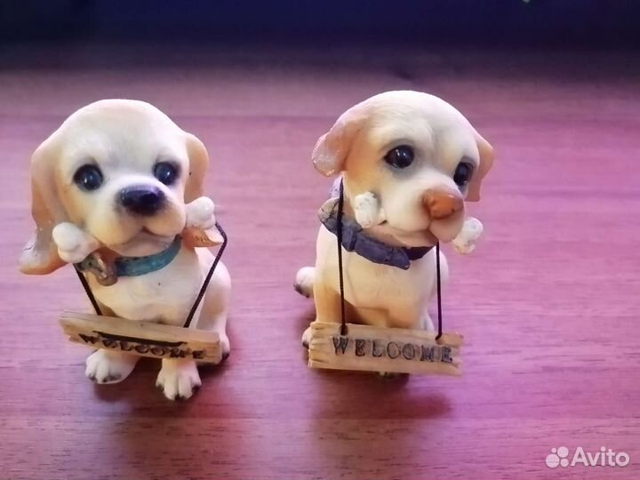 Статуэтка собака и пчёлка