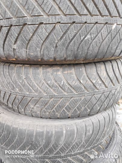 Goodyear Vector 4Seasons 195/65 R15