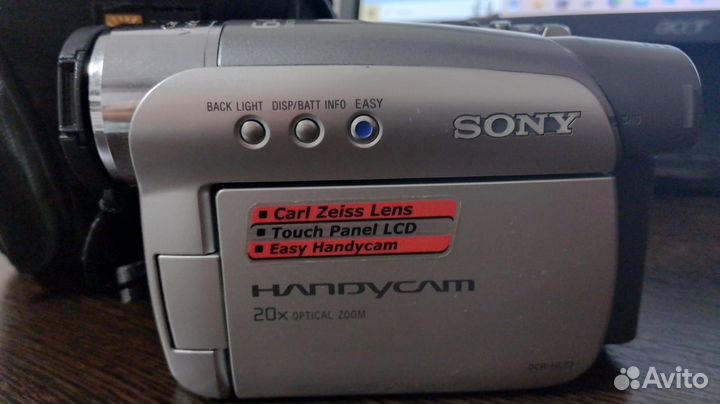 Видеокамера Sony Handycam DCR-HC23E