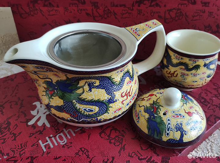 Чайный набор в подарочной упаковке на 4 персоны