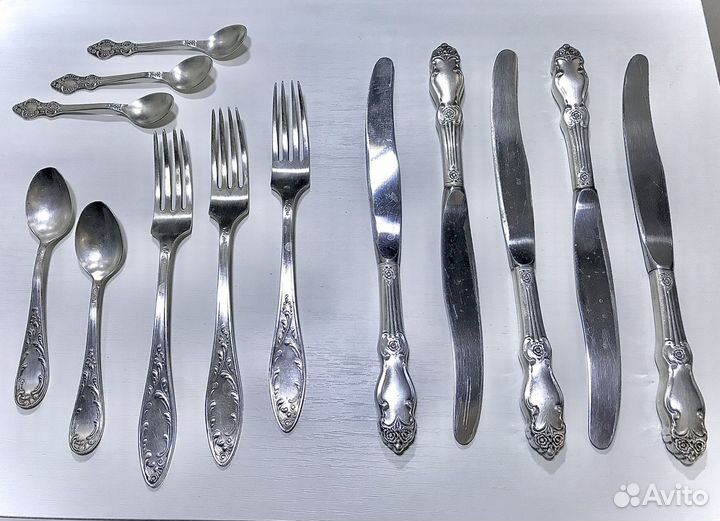 Мельхиоровые ложки вилки