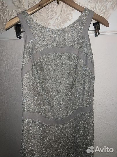 Вечернее платье