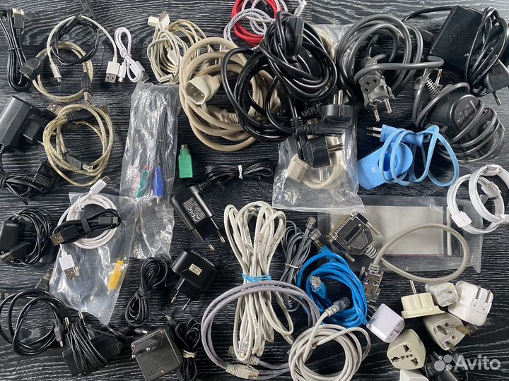 Кабели и зарядные устройства