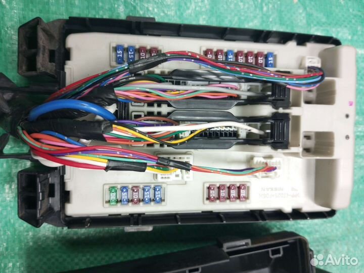 Блок предохранителей Nissan Fuga KY51