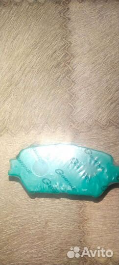 Колодки передние на Тойота Виш