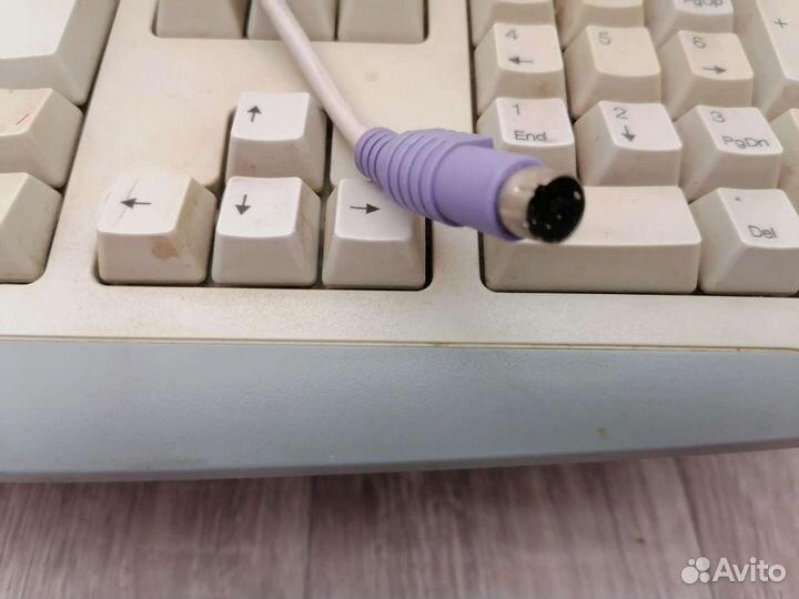 Клавиатура и колонки