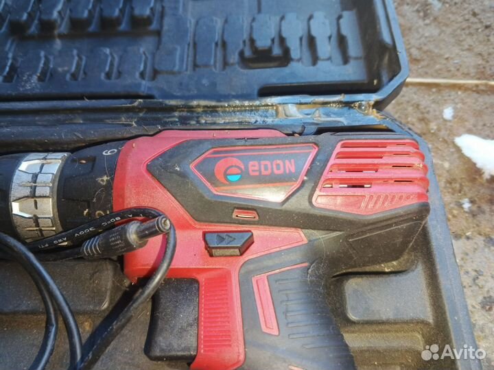 Шуруповерты аккумуляторные