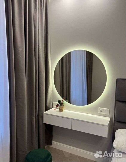 Туалетный столик. Подвесная тумба