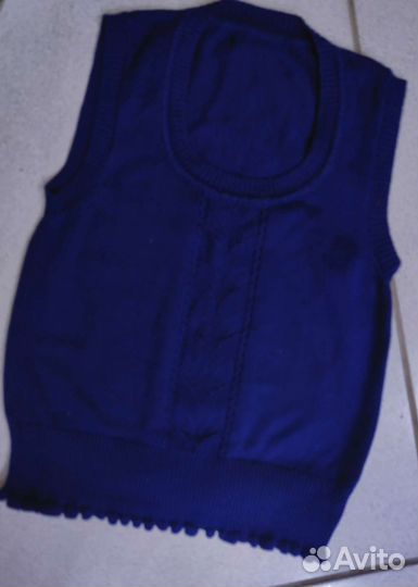 Трикотажная безрукавка рост 134-140см