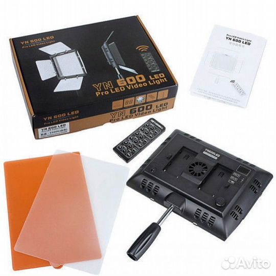 Осветитель Yongnuo YN-600L LED 3200-5500K