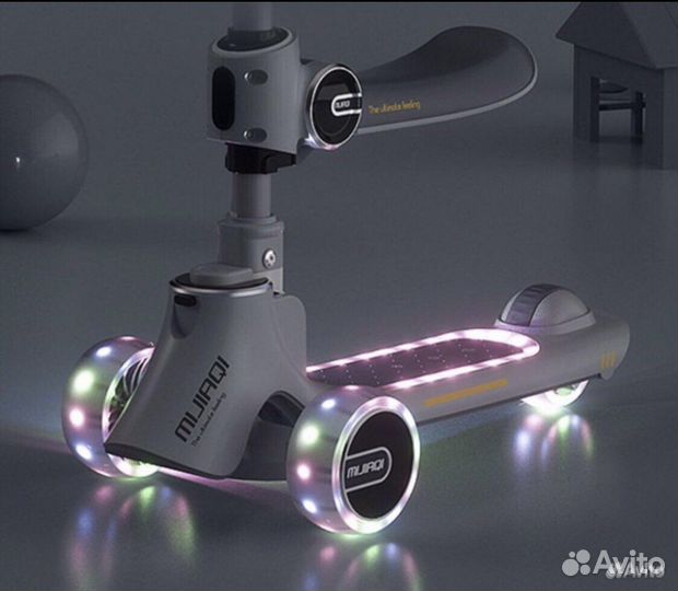 Самокат детский трехколесный новый