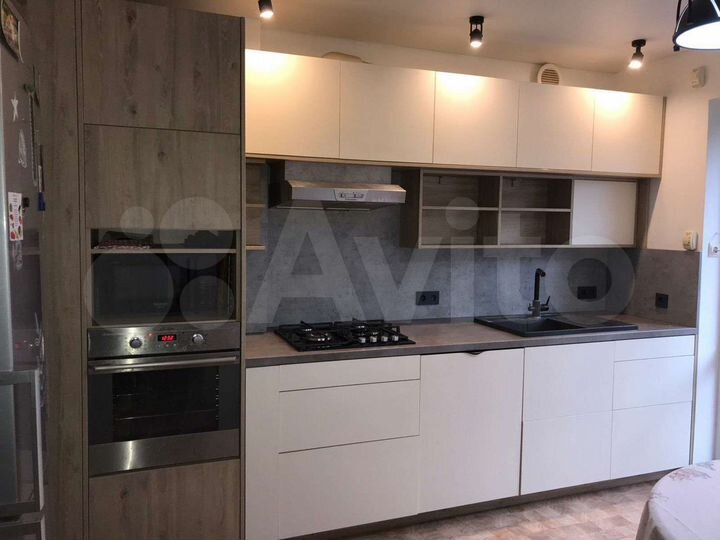 4-к. квартира, 100 м², 6/6 эт.