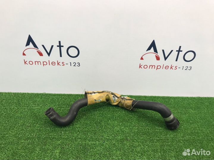 Шланг системы охлаждения Audi A4 B6 ASN 3.0 2004