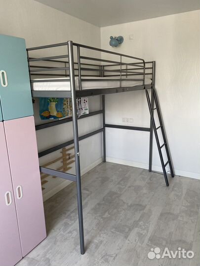 Кровать чердак IKEA свэрта