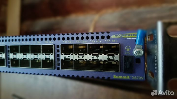 Summit Extreme X670V-48x-FB