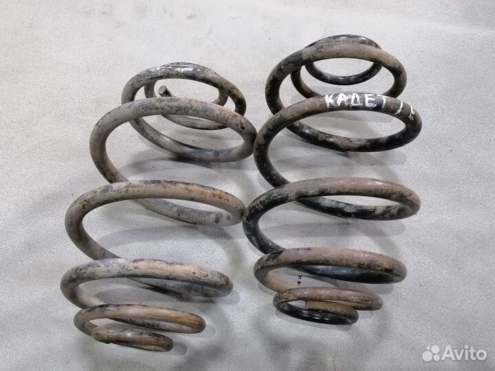 Пружина задняя для Opel Kadett E 1984-1992
