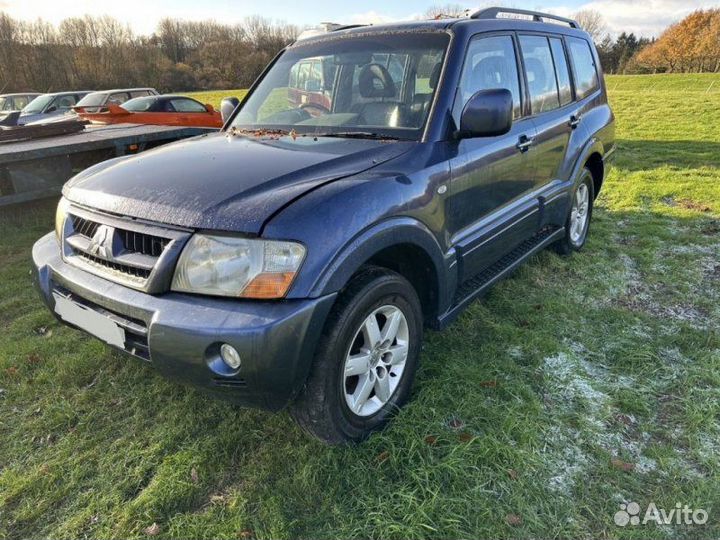 Блок комфорта Mitsubishi Pajero 3 V78W 4M41 2006