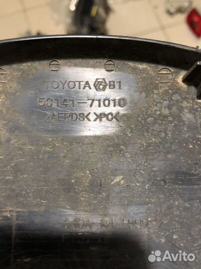 Эмблема дистроник Land Cruiser 200 2015