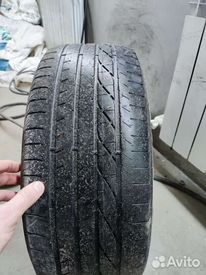 Goodyear Eagle Sport R16