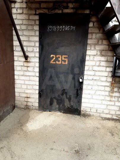 Гараж, > 30 м²