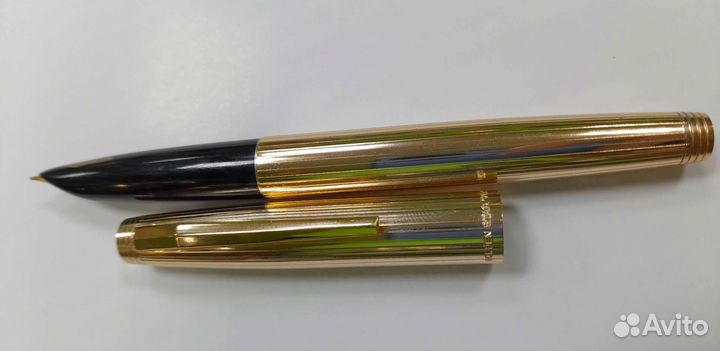 Винтажная перьевая ручка Golden Star 703