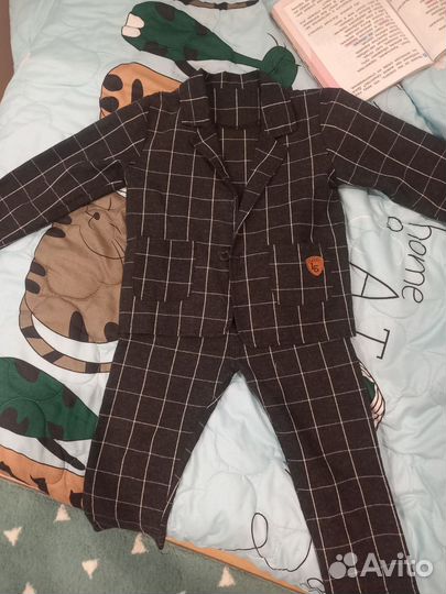 Костюм на мальчика нарядный