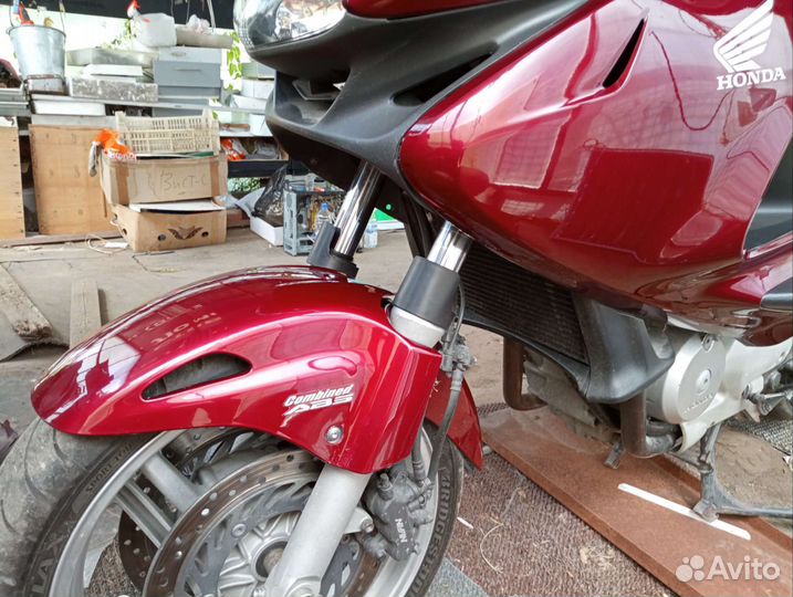 Honda NT700V/VA