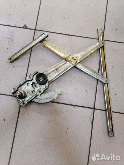 Стеклоподъемник передний левый Byd F3