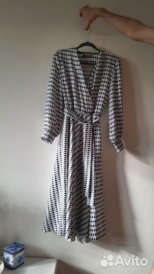 Платье женское 44