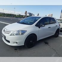 Toyota Auris 1.6 MT, 2012, 145 000 км, с пробегом, цена 1 270 000 руб.