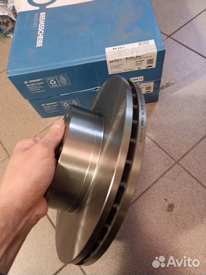 Тормозной диск передний Opel movano Renault master