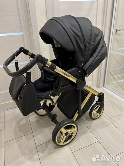 Коляска Адамекс