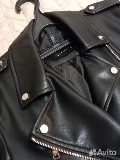 Кожаная куртка женская