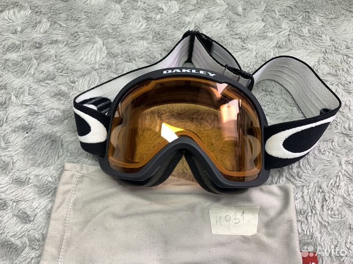 Горнолыжные очки Oakley