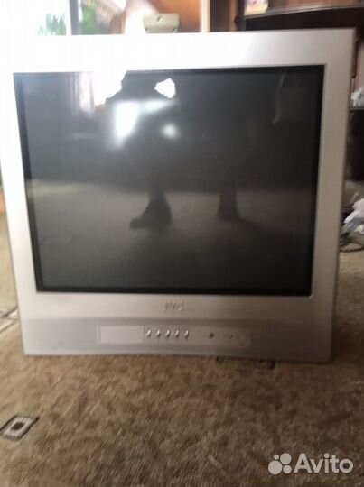 Телевизор JVC 21дюйм пользовались мало