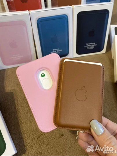 Картхолдер Apple MagSafe Wallet Leather